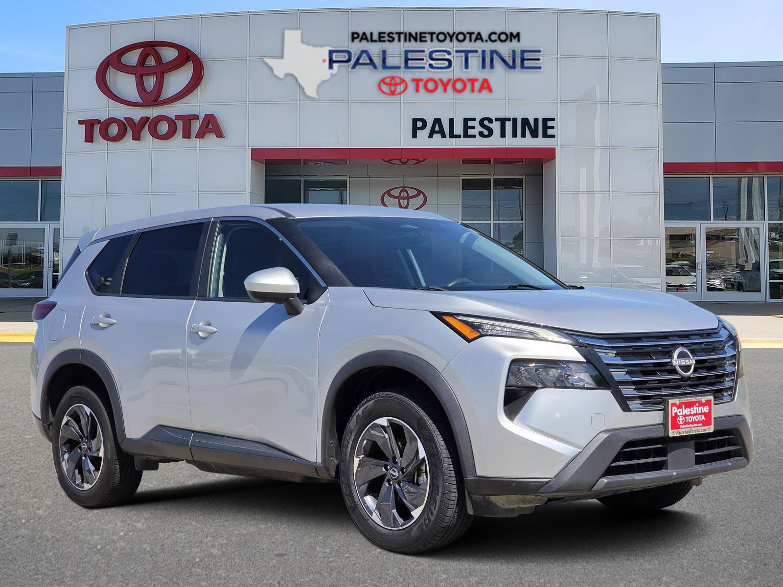 Used 2024 Nissan Rogue SV FWD image 1