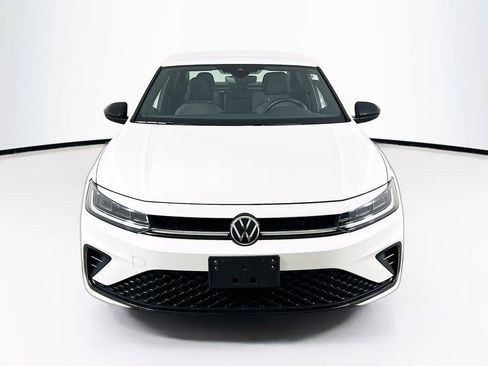 Certified 2025 Volkswagen Jetta Sport FWD image 2