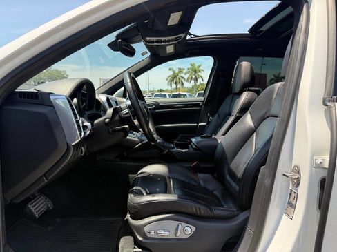 Used 2016 Porsche Cayenne S AWD/4WD image 17