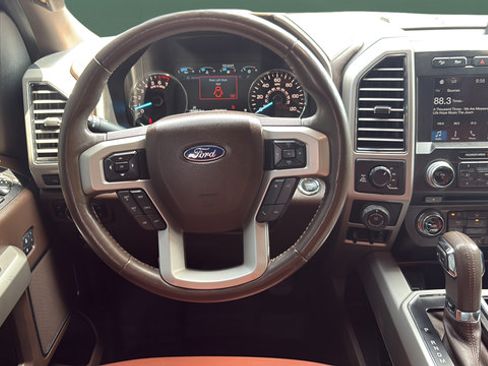 Used 2018 Ford F150 King Ranch w/ Equipment Group 601A Luxury AWD/4WD image 20