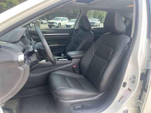 Certified 2024 Nissan Altima 2.5 SR w/ SR Premium Package FWD image 19