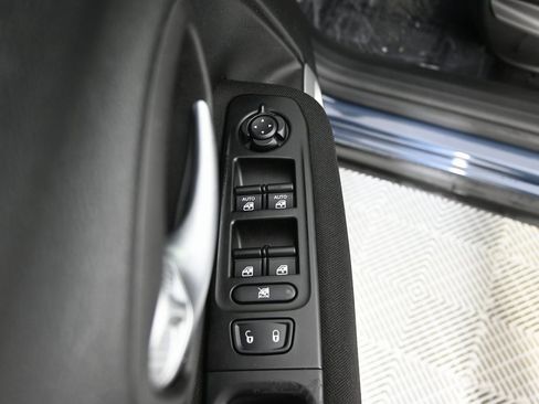 Used 2020 Jeep Renegade Sport image 19