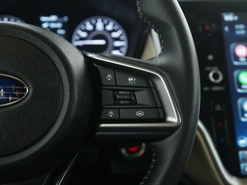 Used 2025 Subaru Outback Premium image 26