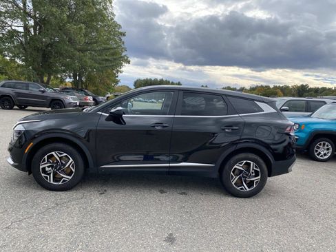 Used 2024 Kia Sportage LX image 7