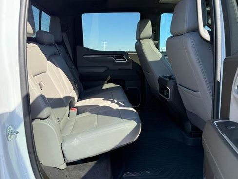 Used 2022 Chevrolet Silverado 1500 LTZ image 32