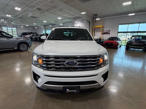 Used 2021 Ford Expedition XLT AWD/4WD image 2