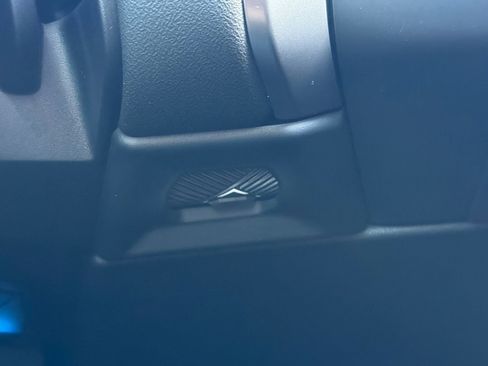 Used 2025 BMW X3 M50 image 37