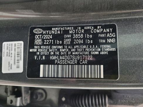 Used 2025 Hyundai Elantra Sport w/ Cargo Package FWD image 33