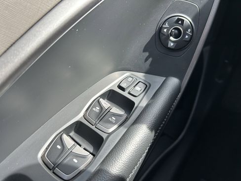 Used 2017 Hyundai Santa Fe Sport image 20