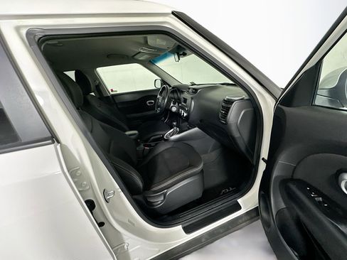Used 2016 Kia Soul image 28