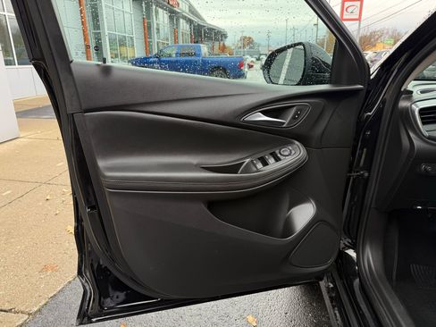 Used 2024 Buick Encore GX Sport Touring image 36