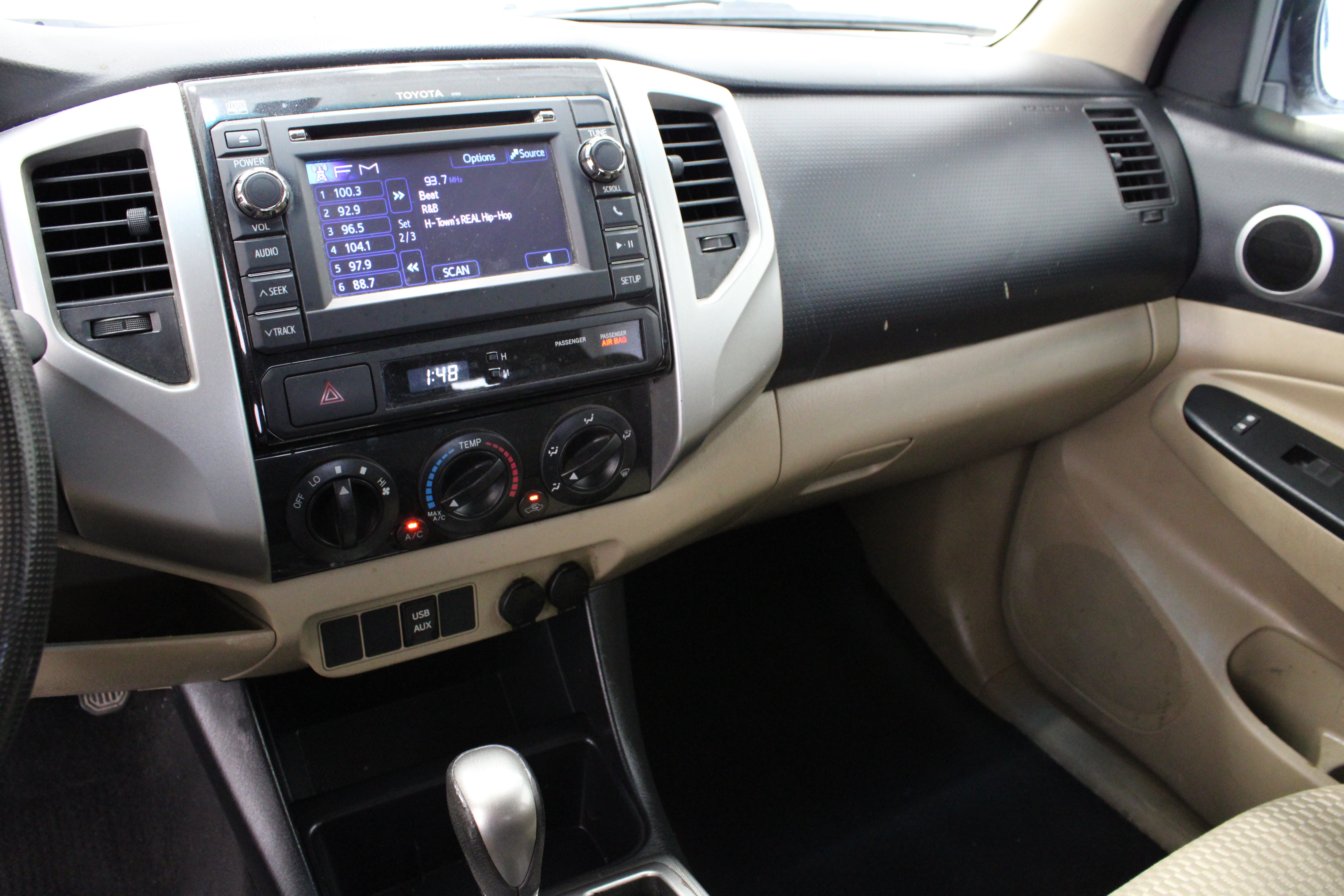 Used 2013 Toyota Tacoma PreRunner w/ SR5 Pkg RWD image 16
