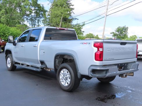 Used 2021 Chevrolet Silverado 3500 LT image 4