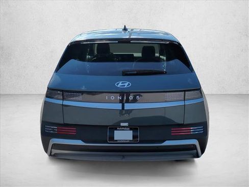 New 2026 Hyundai Ioniq 5 SEL image 8