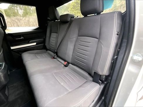 Used 2024 Toyota Tacoma TRD Off-Road image 23