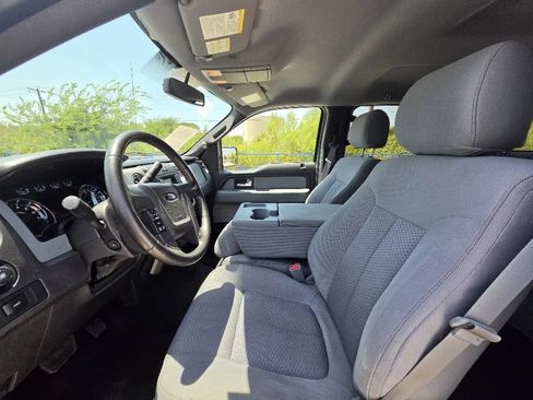 Used 2014 Ford F150 XLT w/ XLT Chrome Package RWD image 15