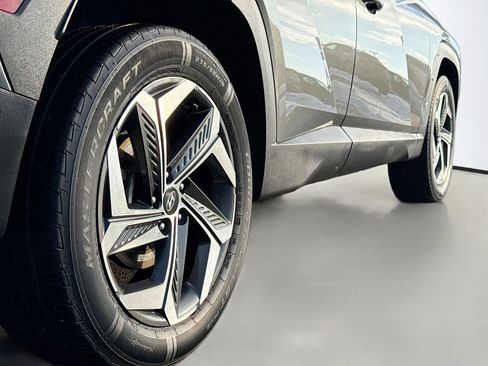 Used 2023 Hyundai Tucson Limited image 14