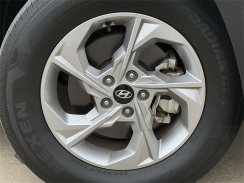 Used 2024 Hyundai Tucson SE image 8