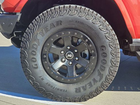 Used 2025 Ford Bronco Stroppe Edition image 12