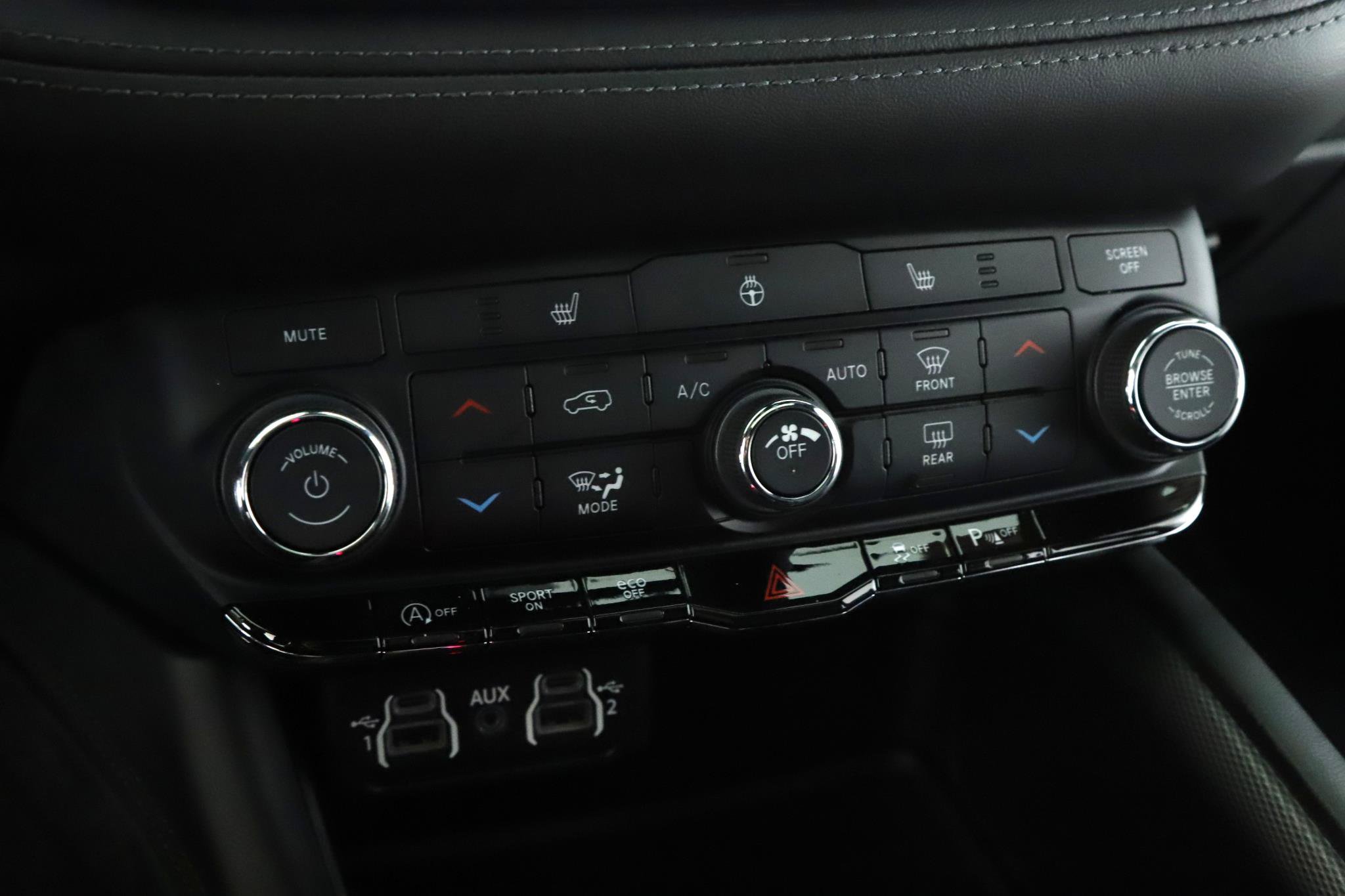 Used 2022 Dodge Durango GT w/ Blacktop Package AWD/4WD image 15