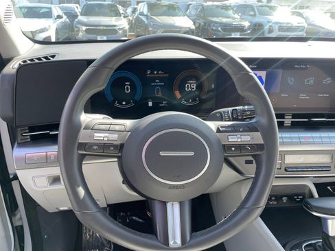Used 2025 Hyundai Kona SEL image 29
