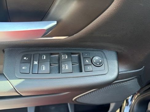 Used 2023 RAM 1500 Big Horn AWD/4WD image 10