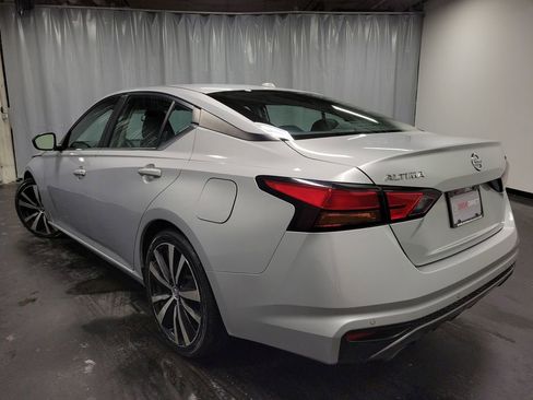 Used 2022 Nissan Altima 2.5 SR image 6