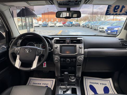 Used 2019 Toyota 4Runner SR5 Premium image 13