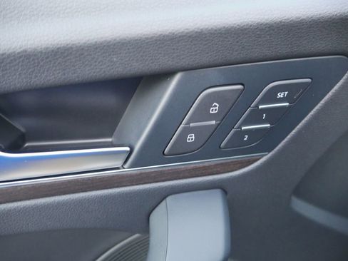 Used 2023 Audi Q5 2.0T Premium Plus w/ Premium Plus Package image 17