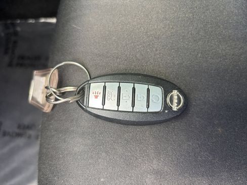 Used 2025 Nissan Altima 2.5 SV FWD image 18