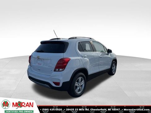 Used 2020 Chevrolet Trax LT w/ LT Convenience Package image 5