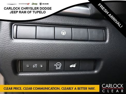 Used 2025 Nissan Rogue SV image 12