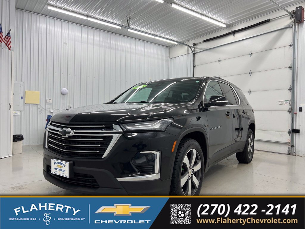 Used 2023 Chevrolet Traverse LT w/ LT Premium Package AWD/4WD image 6
