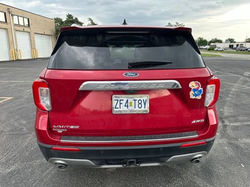 Used 2024 Ford Explorer Limited w/ Equipment Group 301A AWD/4WD image 6