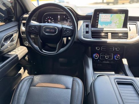 Used 2023 GMC Yukon XL AT4 w/ Technology Package AWD/4WD image 25