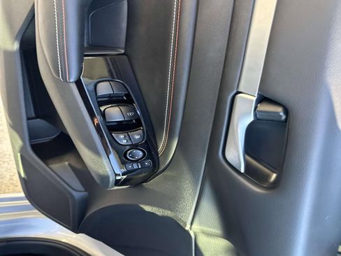 Used 2023 Nissan Altima 2.5 SR w/ SR Premium Package image 19