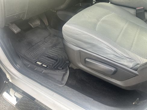 Used 2016 RAM 2500 Tradesman w/ Chrome Appearance Group image 15