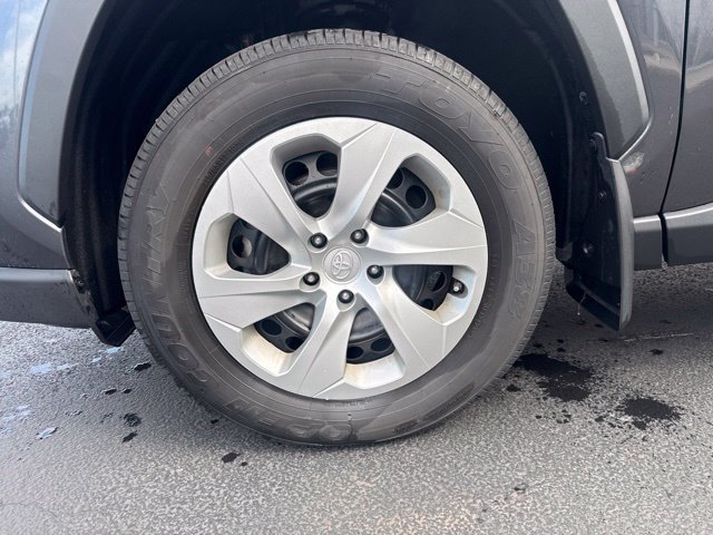 Certified 2023 Toyota RAV4 LE AWD/4WD image 10
