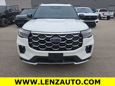 Used 2025 Ford Explorer Platinum w/ Ultimate Package image 2