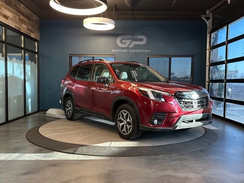 Used 2023 Subaru Forester Premium AWD/4WD image 1