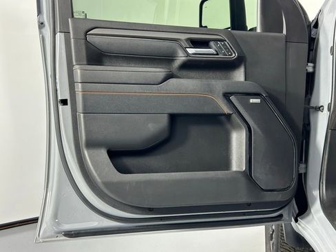 Used 2025 GMC Sierra 2500 AT4 w/ AT4 Premium Plus Package image 32