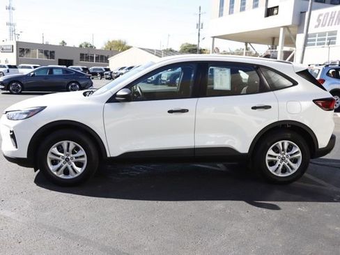 Used 2023 Ford Escape AWD image 5