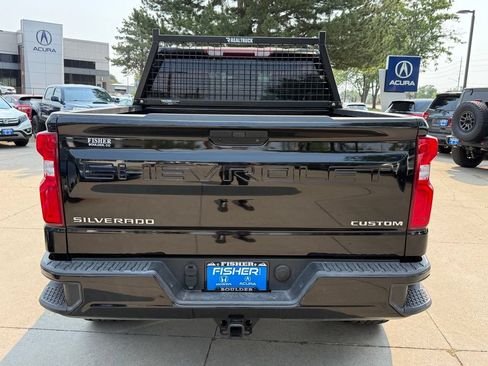 Used 2022 Chevrolet Silverado 1500 Custom w/ Safety Confidence Package AWD/4WD image 5