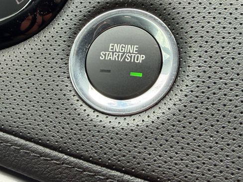 New 2026 Cadillac XT5 Luxury image 24