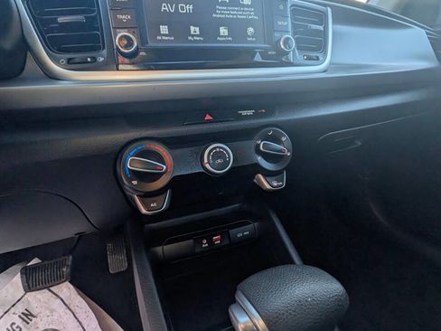 Used 2020 Kia Rio S image 14