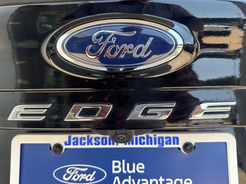 Certified 2023 Ford Edge SEL w/ Sport Appearance Package image 14