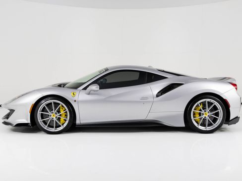 Used 2020 Ferrari 488 Pista Coupe image 6