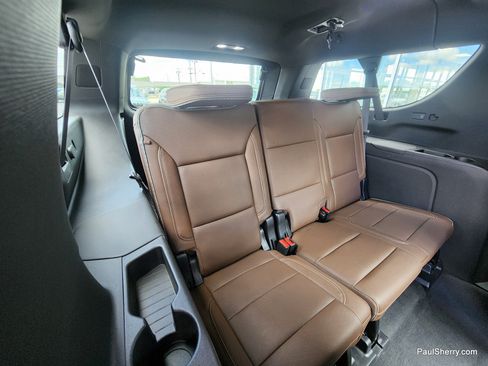 Used 2024 Chevrolet Suburban High Country AWD/4WD image 54