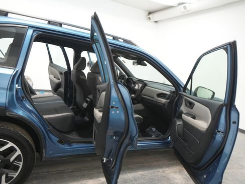 Used 2025 Subaru Forester image 24