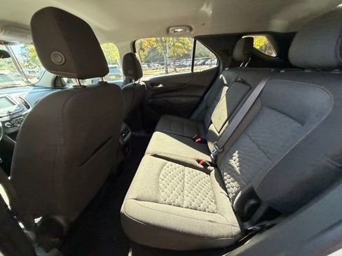 Used 2018 Chevrolet Equinox LT image 15